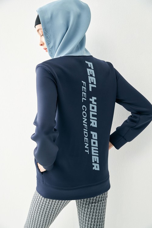 Cloud  Thermal Top With Colored Hooded Design,Hoodie tops