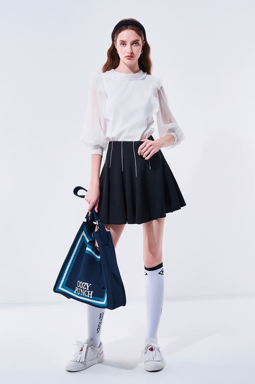 Mixed-Fabric Ruffle Design Top,Season (AW) Look