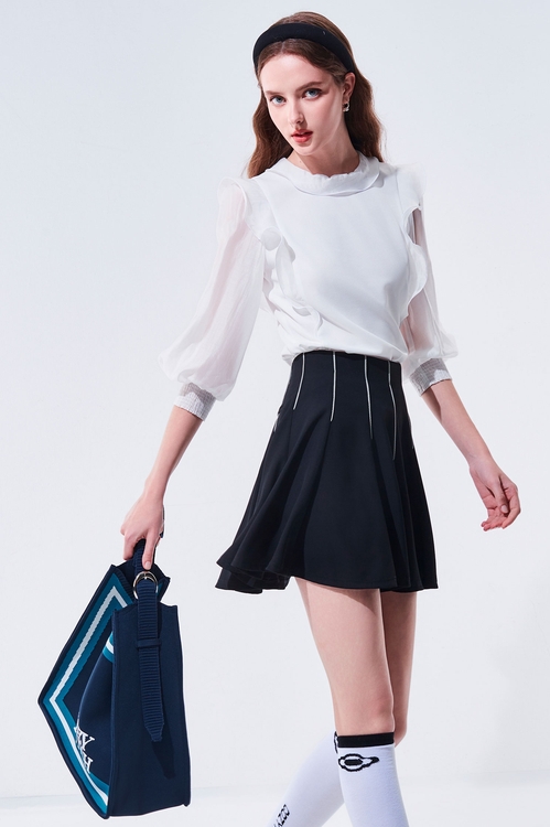 Mixed-Fabric Ruffle Design Top,Season (AW) Look