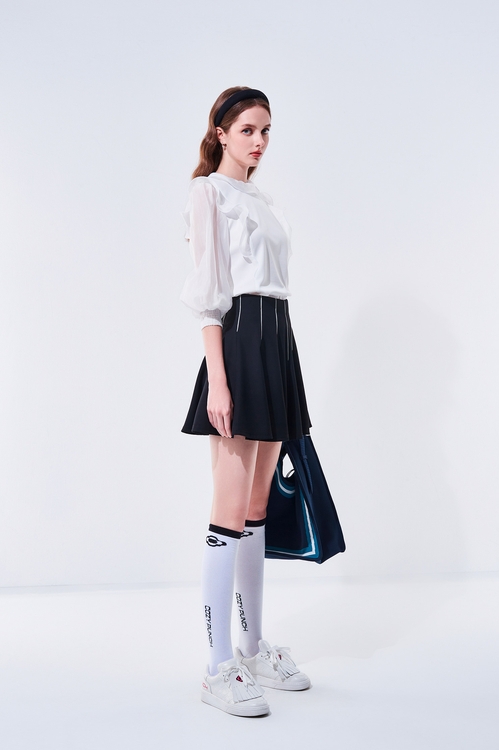 Mixed-Fabric Ruffle Design Top,Season (AW) Look