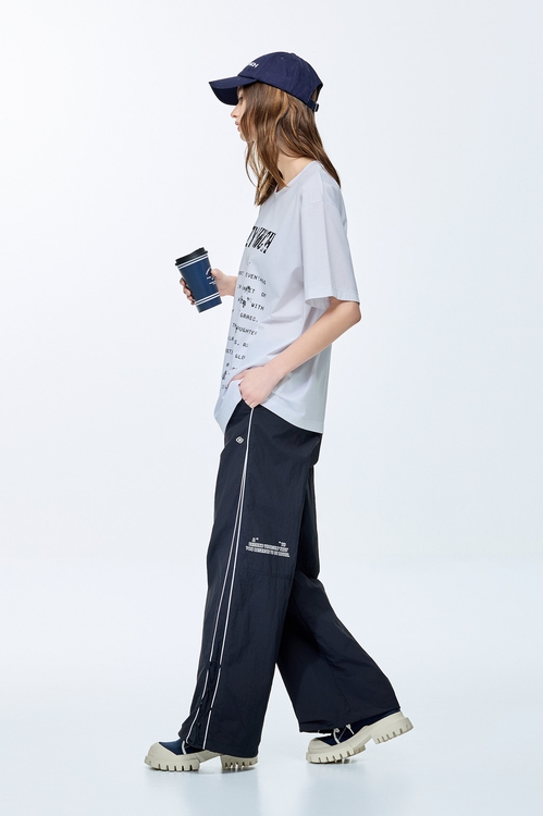 Distressed print style T-shirt,Cotton