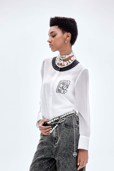 Embroidered Graphic Long Sleeve Top