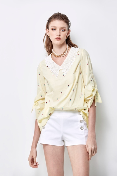 Floral Embroidered Top With Cut-Out Lace Collar