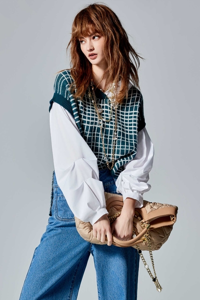 Green Plaid Asymmetric Neckline Knit Top