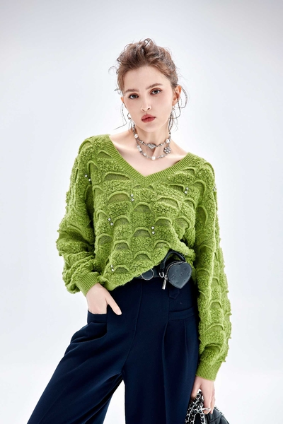 V-neck Fleece Knit Top