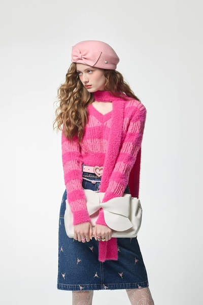 V-neck Scarf Accessory Crop Knit Top