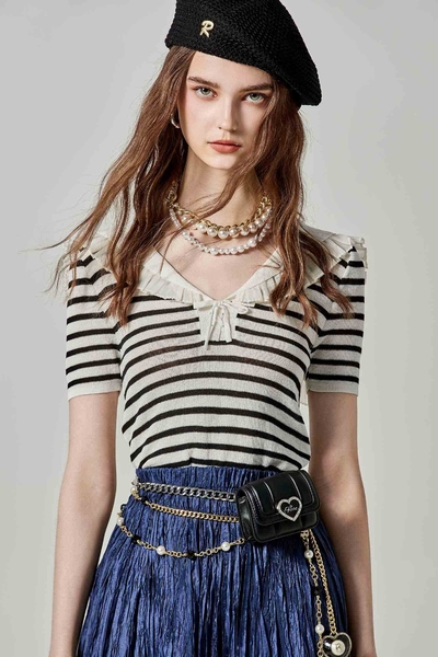 Stripe Knit Top With Contrast Collar