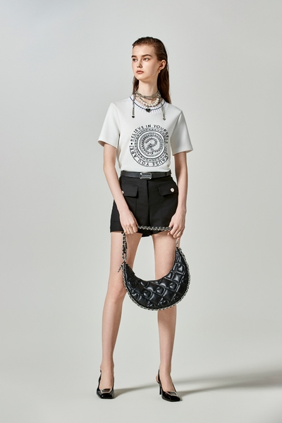Mid Waist Patch Pocket Shorts