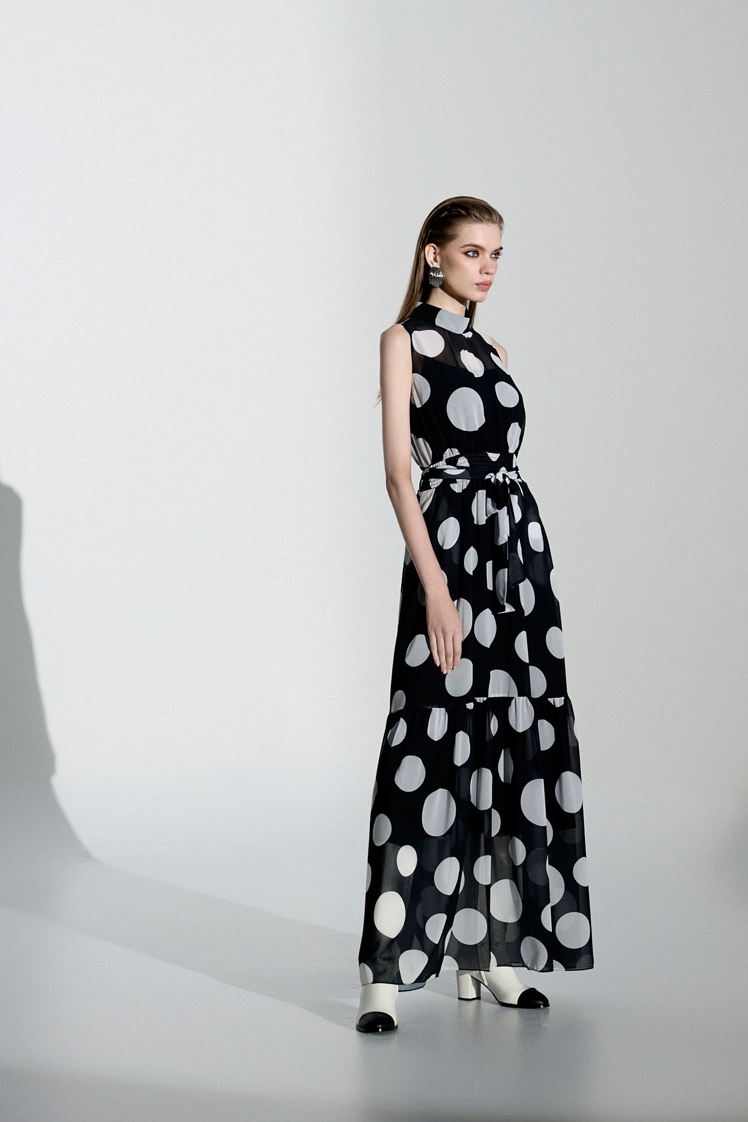 Sleeveless Polka Dot Maxi Dress | iROO Online Shop | Dress