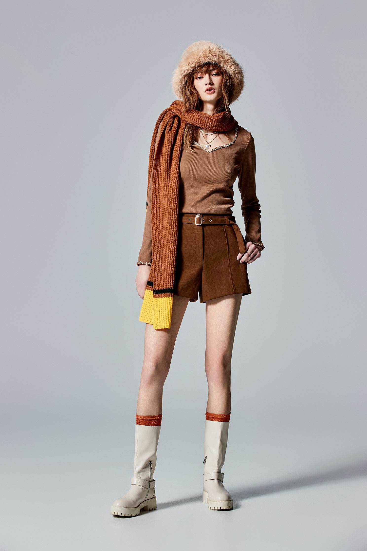 リルポタ様 Side Zip Detail Red Skorts | iROO Online Shop | Dress Up